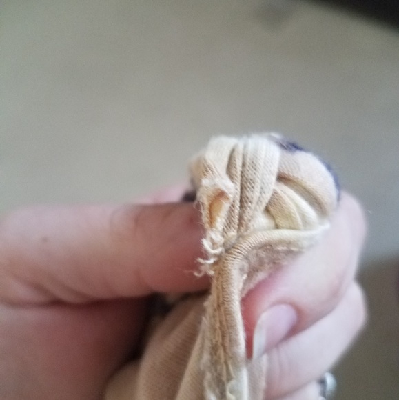 Dress lots of isses - Picture 3 of 5